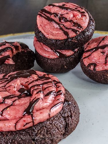 Chocolate Covered Strawberry Cookie
