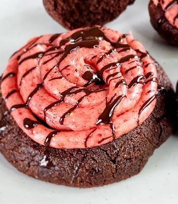 Chocolate Covered Strawberry Cookies